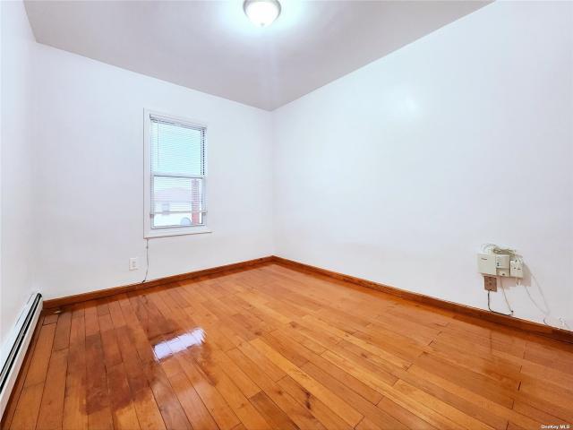 Building Photo - 2 bedroom in Ozone Park NY 11417