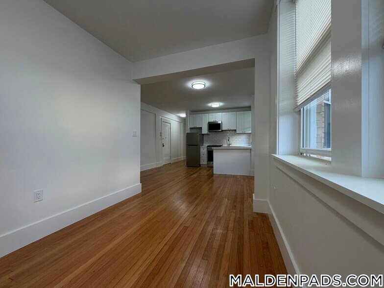 Building Photo - 475 Highland Ave