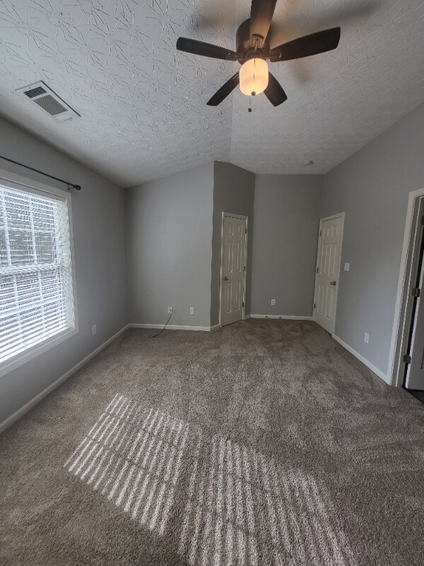 Building Photo - 607 Pecan Knoll Dr