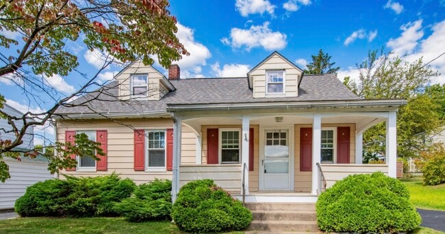 Building Photo - 11 Grampian Blvd