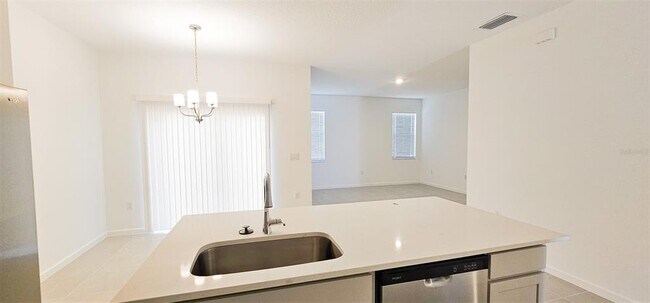 Building Photo - 2043 Firethorn Lp