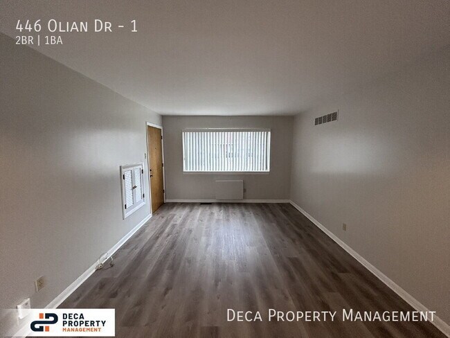 Building Photo - 446 Olian Dr