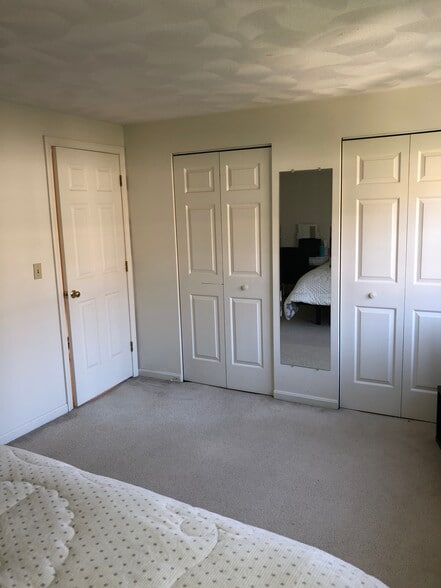 Bedroom - 777 Middle Rd