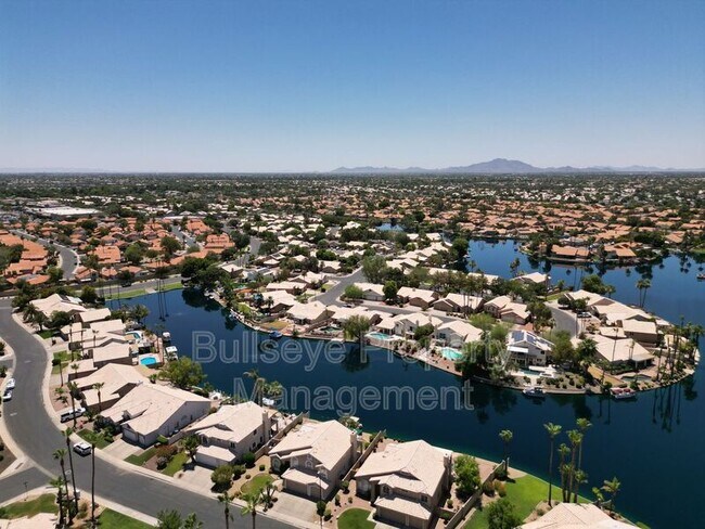 Building Photo - 809 S Lagoon Dr