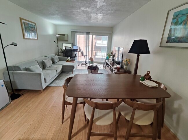 Building Photo - 180 Mountain Ave