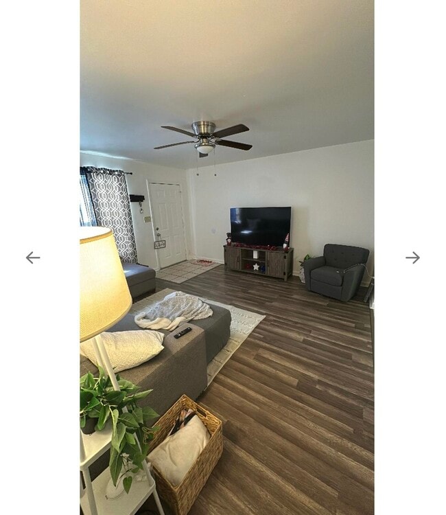 Building Photo - 2555 Chateau Ln