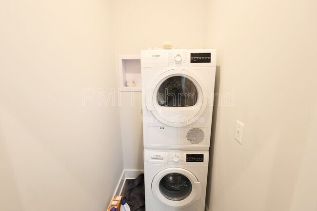 Building Photo - 1500 W Moore St