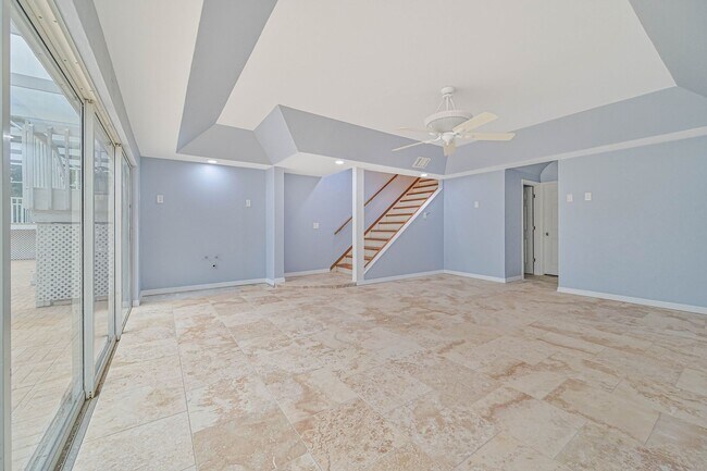 Building Photo - **Direct Gulf Access Pool Home! 4 BED/3 BA...