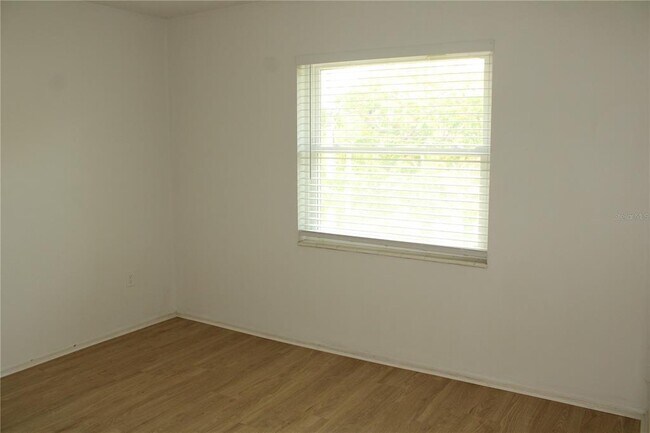 Building Photo - 4204 Heron Way