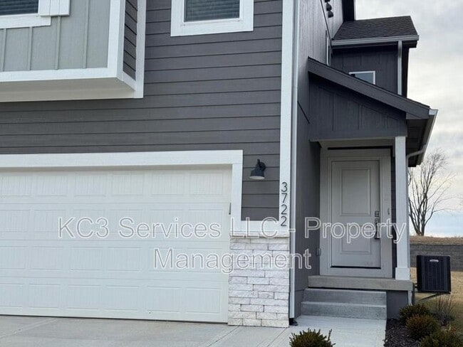 Building Photo - 3722 SW Knoxville Ct