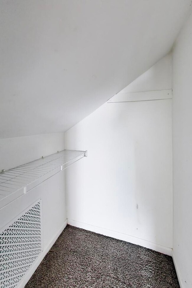 Building Photo - 7922 W Elmgrove Dr