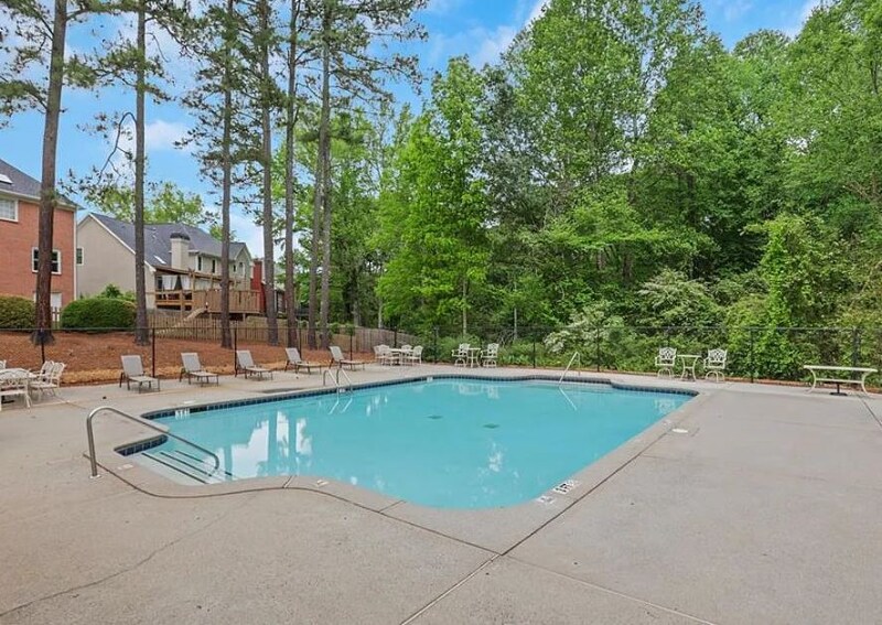 Building Photo - 110 Vicarage Ct
