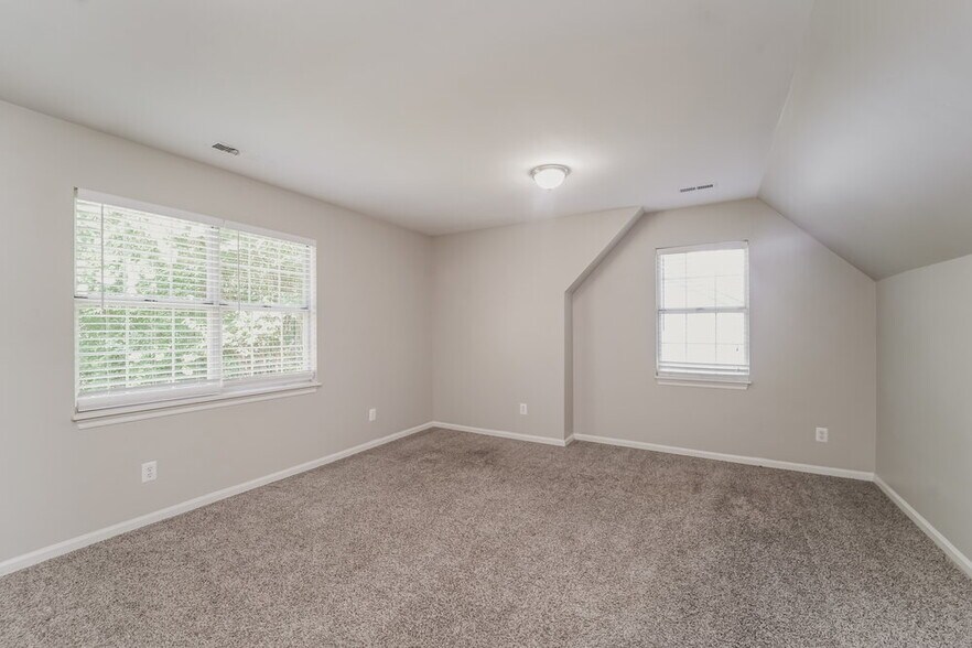 Building Photo - 10327 Conistan Pl