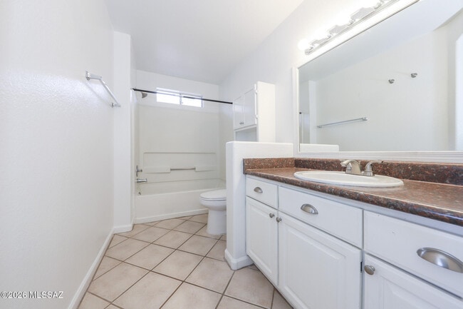Building Photo - 8873 E Rose Tree Dr