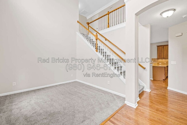 Building Photo - 10613 Bere Island Dr