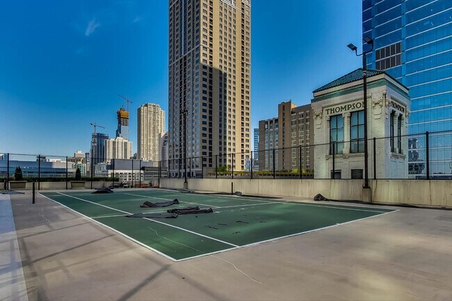 Building Photo - 345 N La Salle Dr