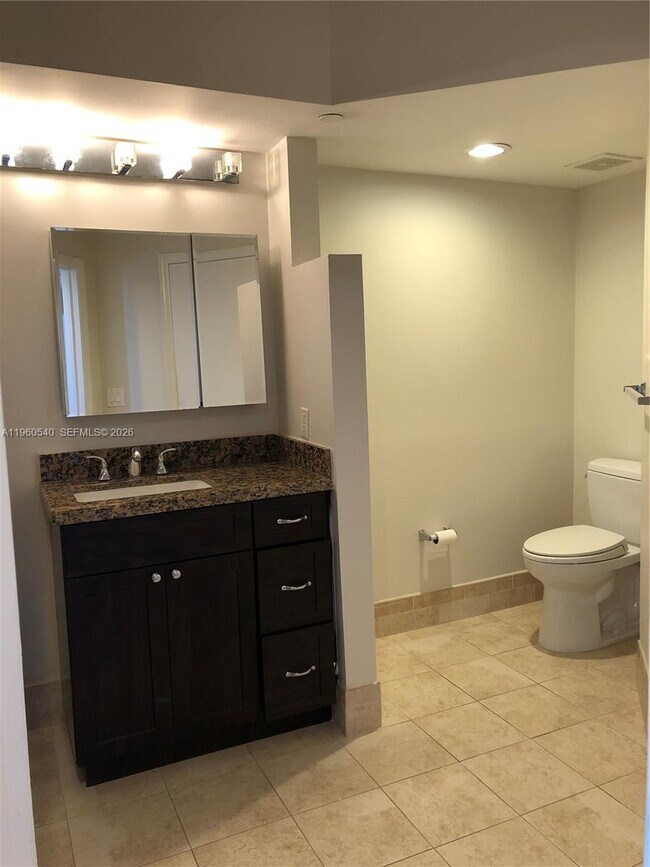 Building Photo - 1330 West Ave