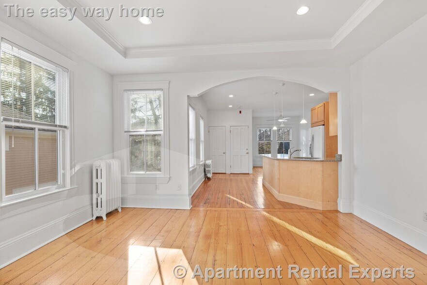 Building Photo - 30 Healey St