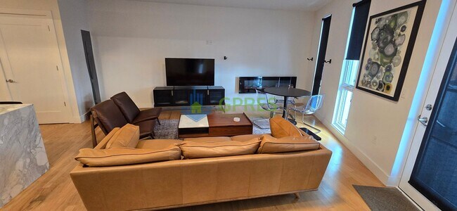 Building Photo - 3725 Butler St