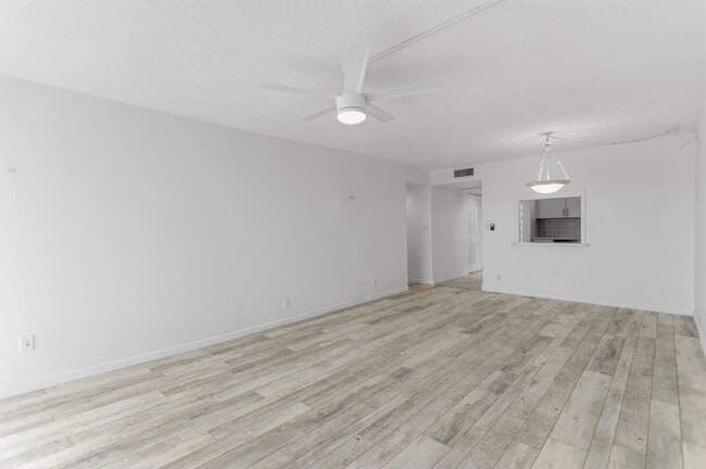 Building Photo - 9233 SW 8th St