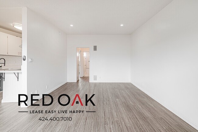 Building Photo - 1051 N Ogden Dr