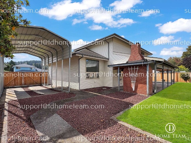 Building Photo - 1447 33rd St SE