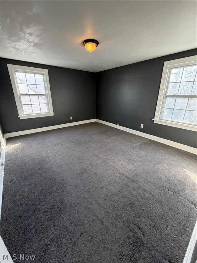 Building Photo - 143 Clifton Dr