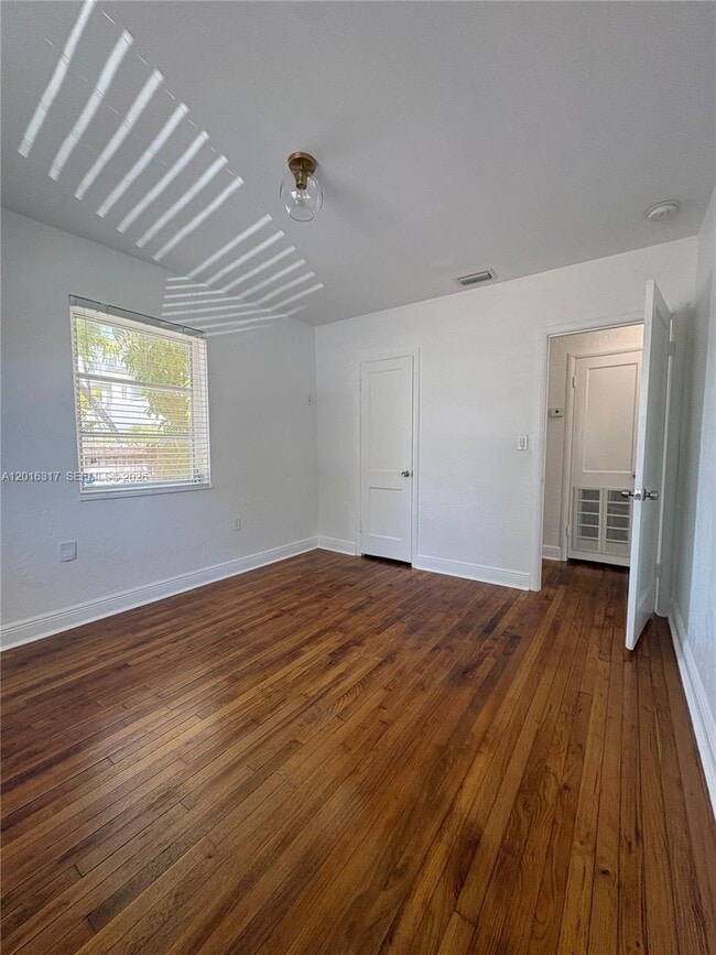 Building Photo - 3581 SW 17th St