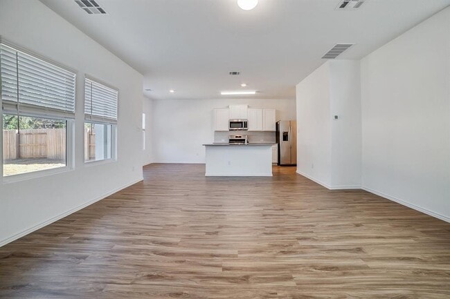 Building Photo - 220 Red Buckeye Loop
