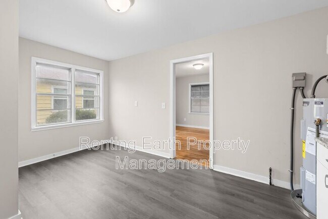 Building Photo - 5717 Avenue O