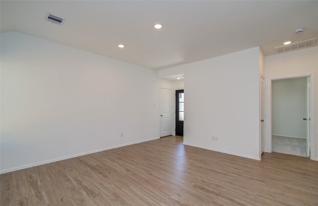 Building Photo - 24035 Priano Frst Dr