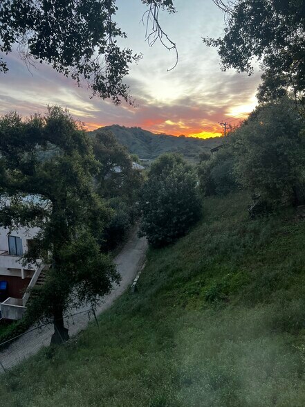 Building Photo - 21980 Alta Dr