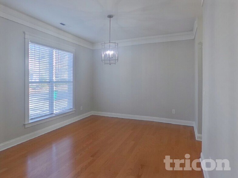 Building Photo - 13825 Connell Green Dr