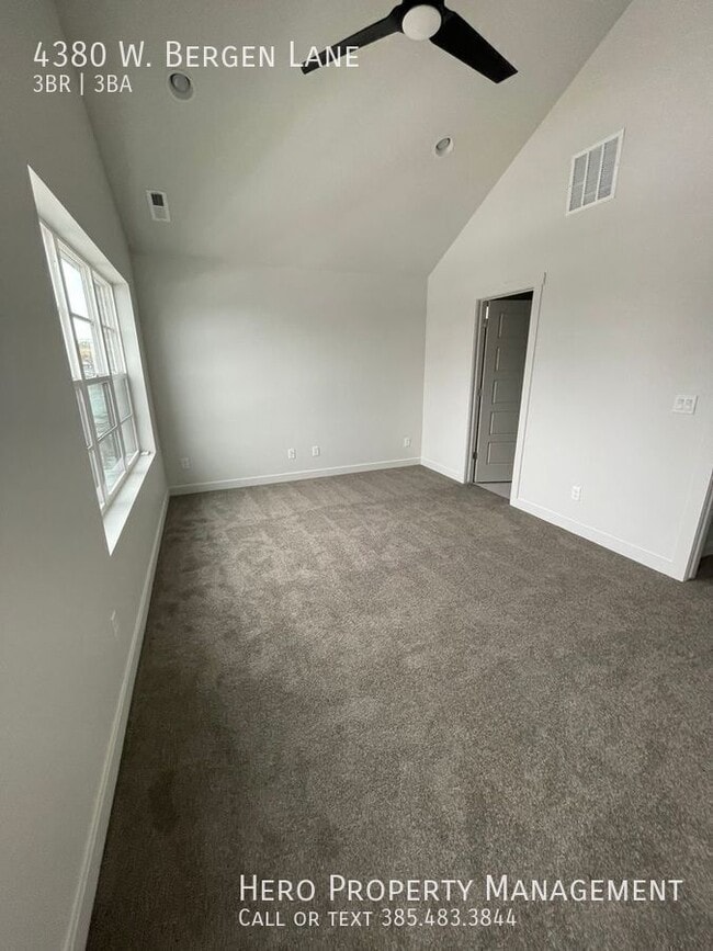 Building Photo - 4380 Bergen Ln