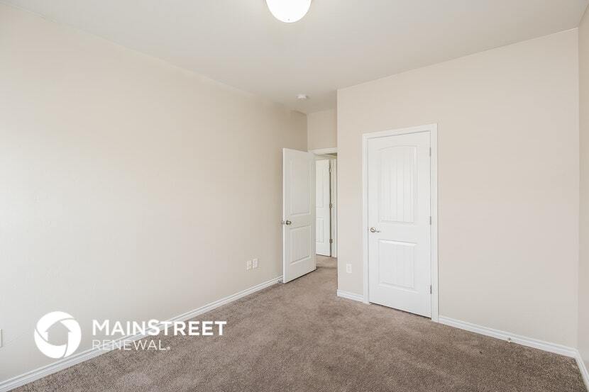 Building Photo - 10416 Westover Ave