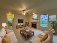 Building Photo - 1182 Throne Dr