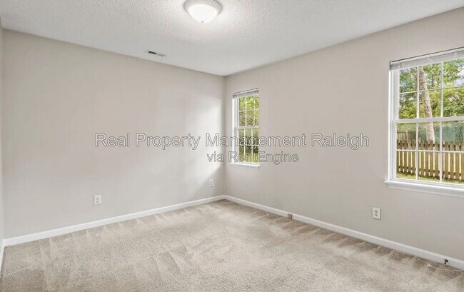 Building Photo - 1201 Ventura Springs Ct