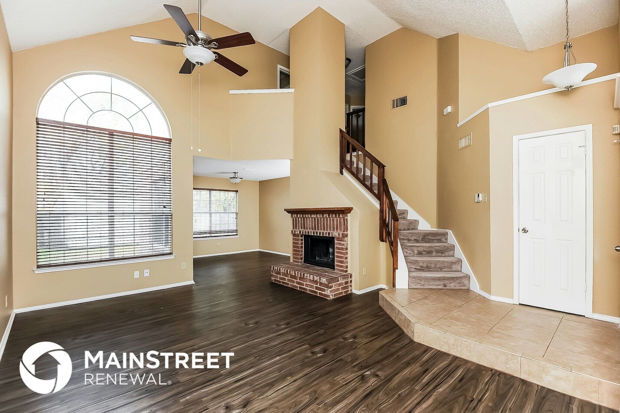 Building Photo - 2411 Bennington Dr