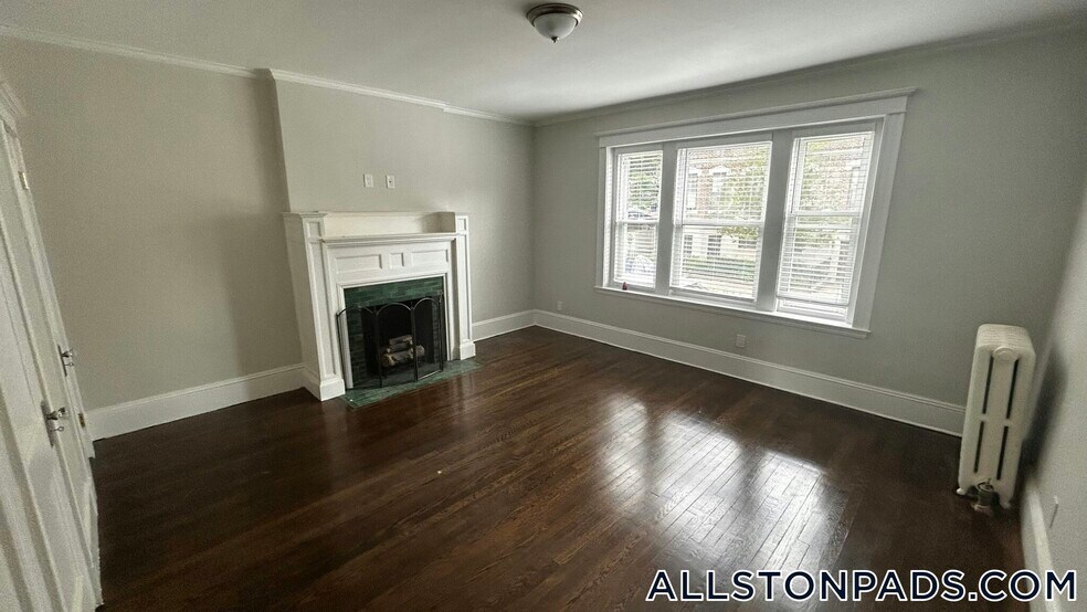 Building Photo - 6 Radcliffe Rd