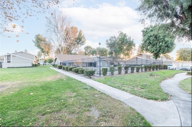 Building Photo - 2061 W Redlands Blvd