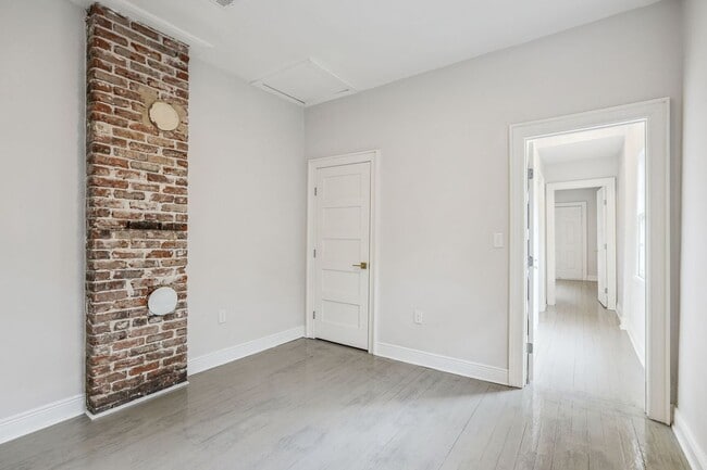 Building Photo - 1233 St Ferdinand St