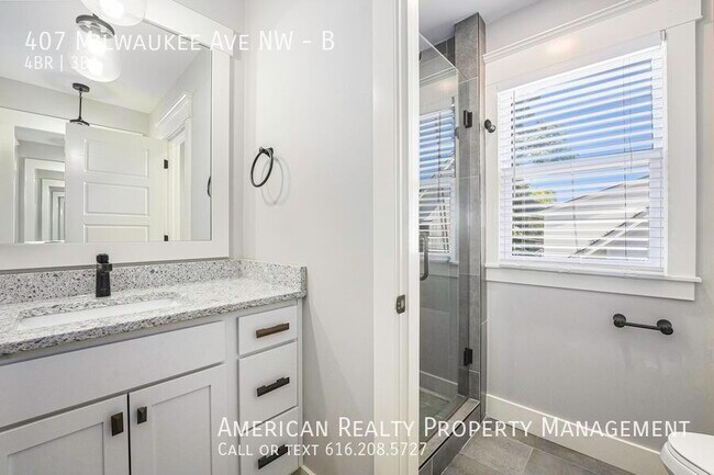 Building Photo - 407 Milwaukee Ave NW