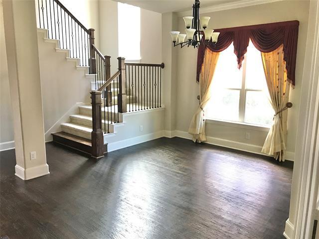 Building Photo - 408 Paluxy Dr