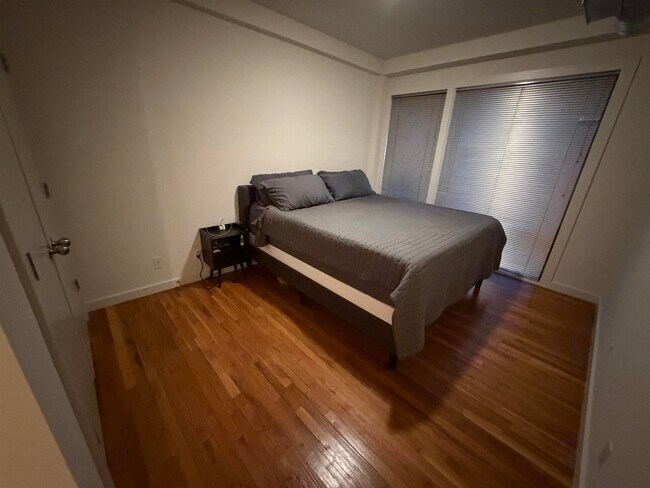 Building Photo - 1017 Jefferson St