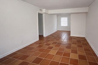 Building Photo - 1928 North Blvd