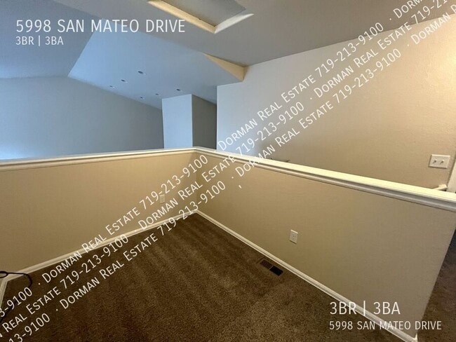Building Photo - 5998 San Mateo Dr
