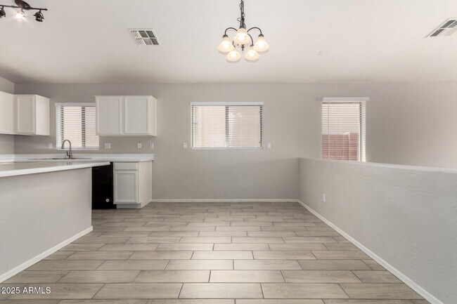 Building Photo - 8328 W Forest Grove Ave