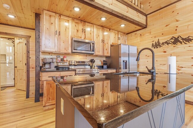 Building Photo - 2125 Rising Fawn Way