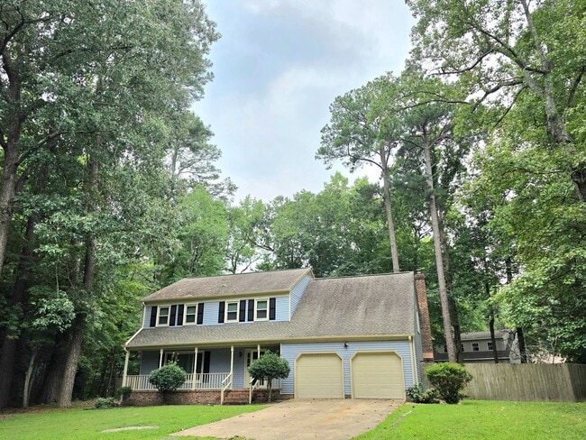 Building Photo - 415 Rosewood Ln
