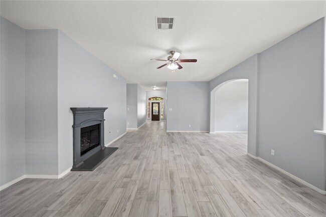Building Photo - 2406 Winter Trail Dr